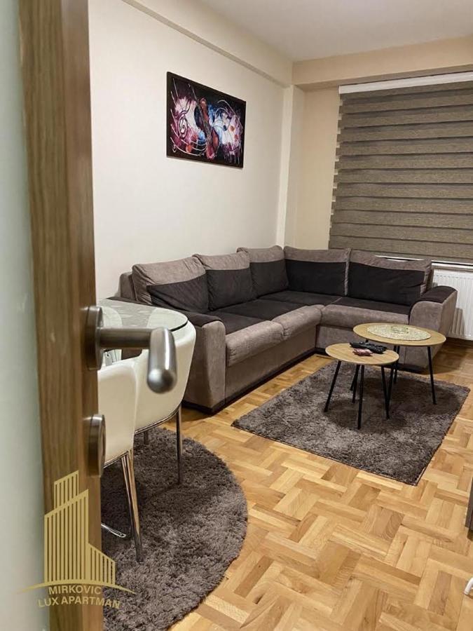 Mirkovic Lux Apartman Ni Esterno foto