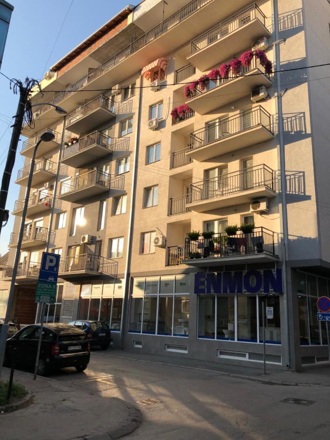 Mirkovic Lux Apartman Ni Esterno foto