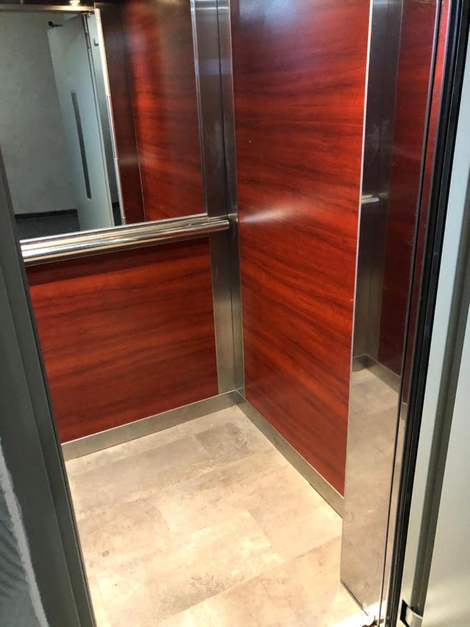 Mirkovic Lux Apartman Ni Esterno foto